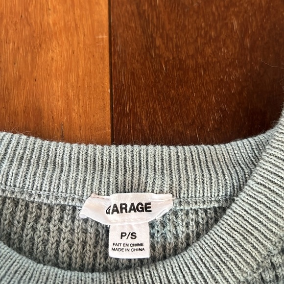 Gray sweater - Picture 3 of 3